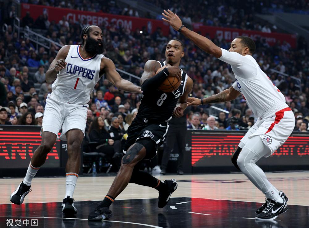 足球运动中 足球运动中