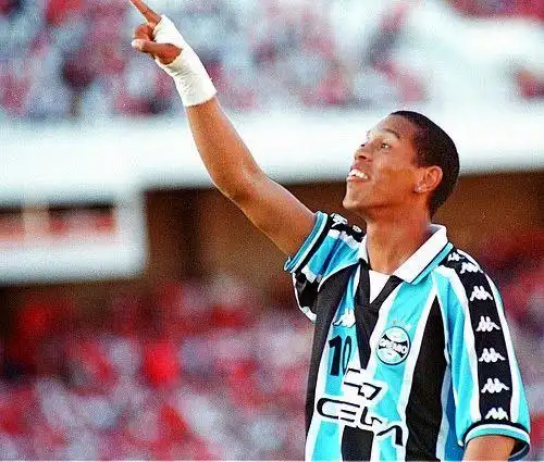 特里而言 特里而言