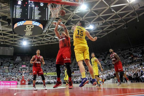 马来西亚羽毛球公开赛：中国男单女双剩“独苗” 男双全部出局